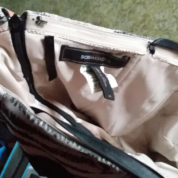 Dress - Picture 4 of 5